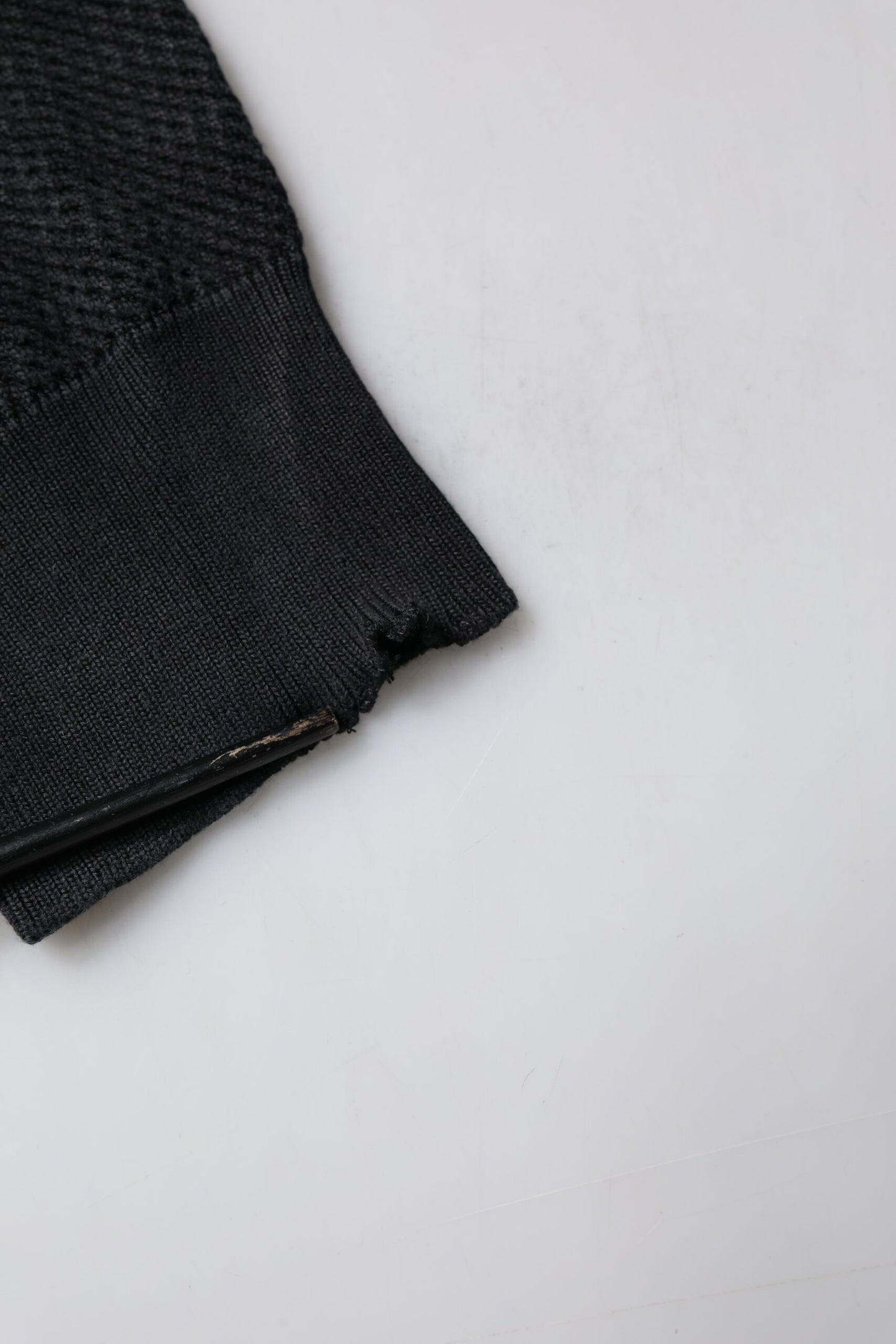 Dolce & Gabbana Black Heraldic Silk Buttoned Pullover Sweater