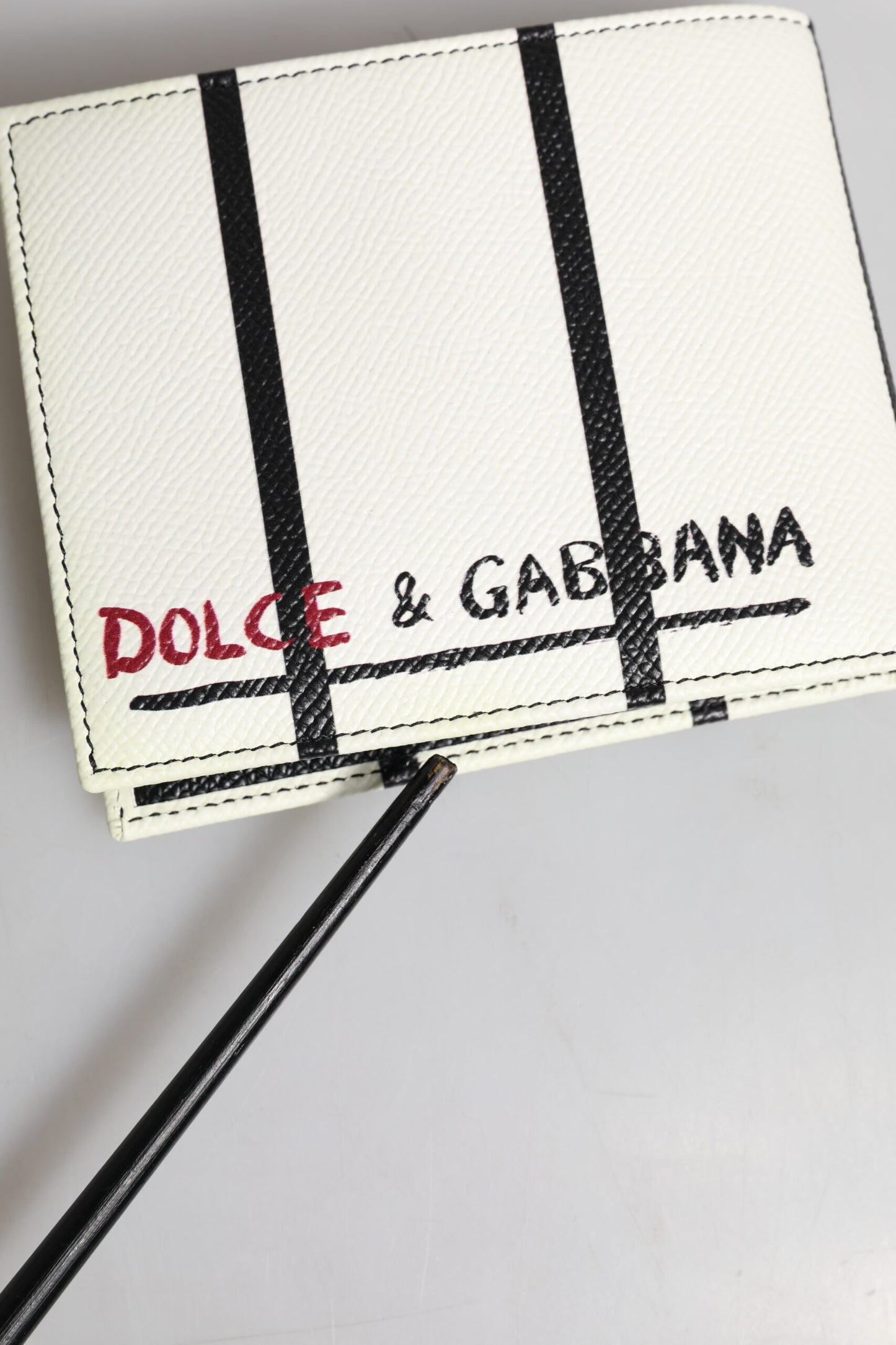 Dolce & Gabbana White Leather DG Crown Royals Bifold Card Holder Wallet