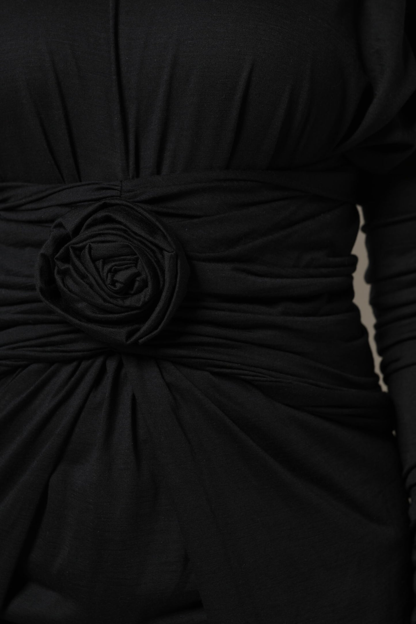 Dolce & Gabbana Black Wool Long Sleeves Sheath Midi Dress