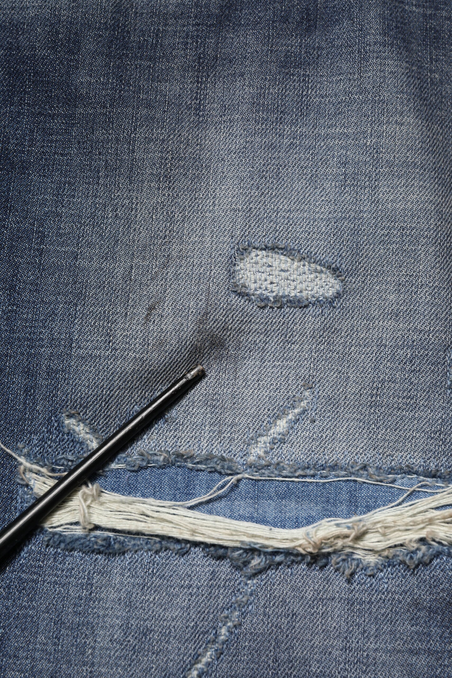 Dolce & Gabbana Blue Washed Tattered Cotton Men Jeans